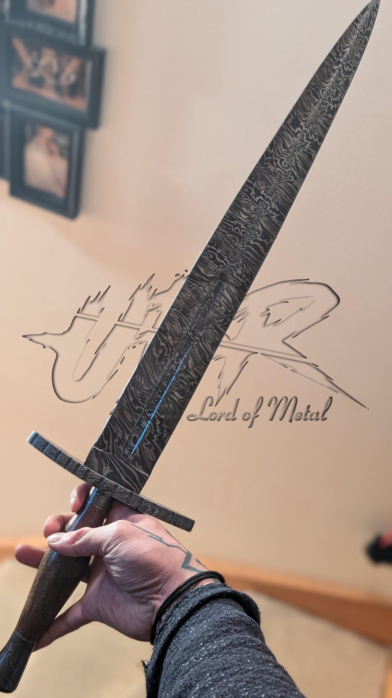 Handmade Damascus Steel Fantasy Sword With Full Tang & Wood Handle Unique Blades Runner
