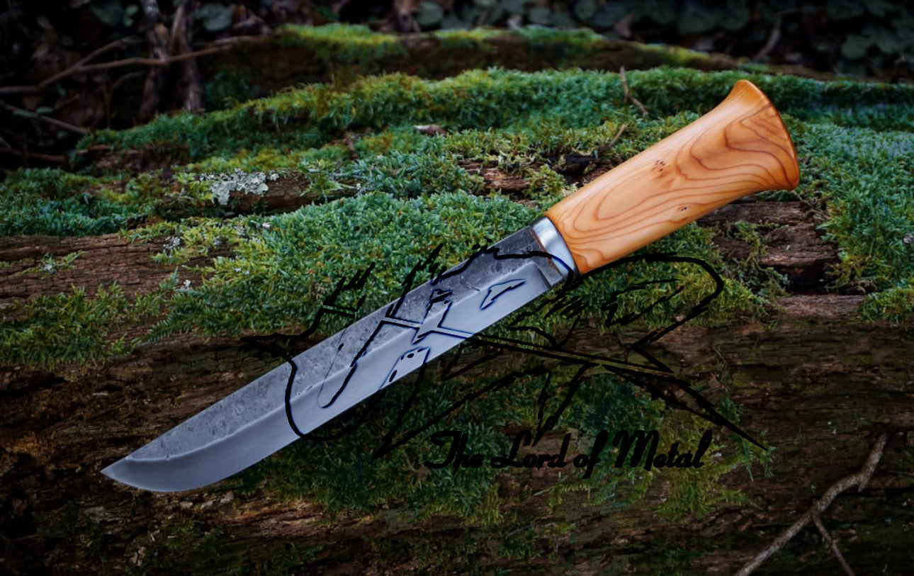 Leuku Knife Set – High Carbon Steel with Nordic Wood Handles Unique Blades Runner
