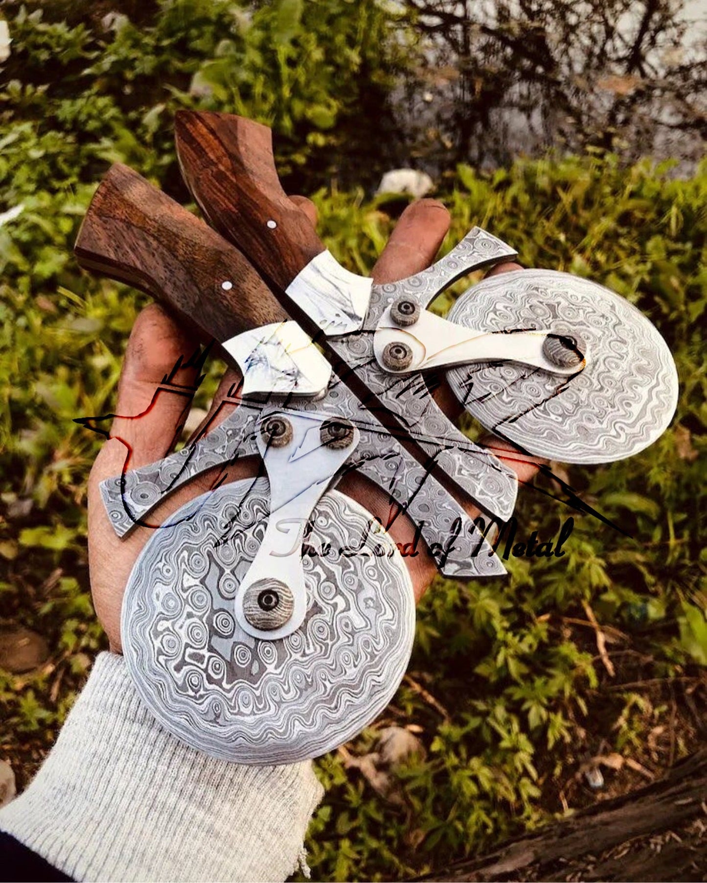 Handmade Damascus Steel Pizza Cutter | Unique Kitchen Tool Gift Unique Blades Runner
