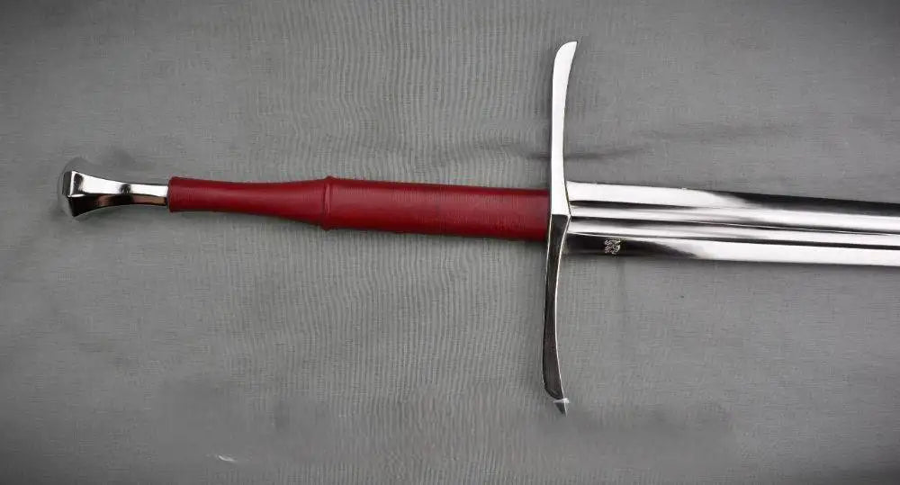 Darksword Olbrecht German Longsword with Sword Belt – Collectible Sword Unique Blades Runner