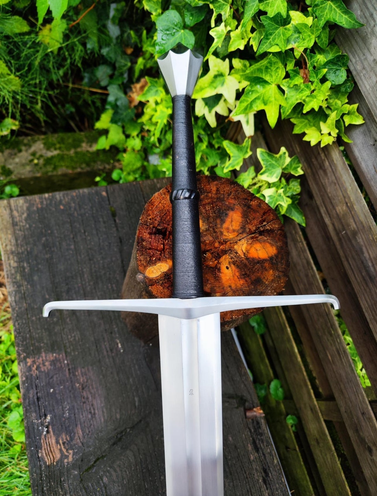 Hand-Forged Medieval Longsword – High Carbon Steel With Red Leather Grip Unique Blades Runner