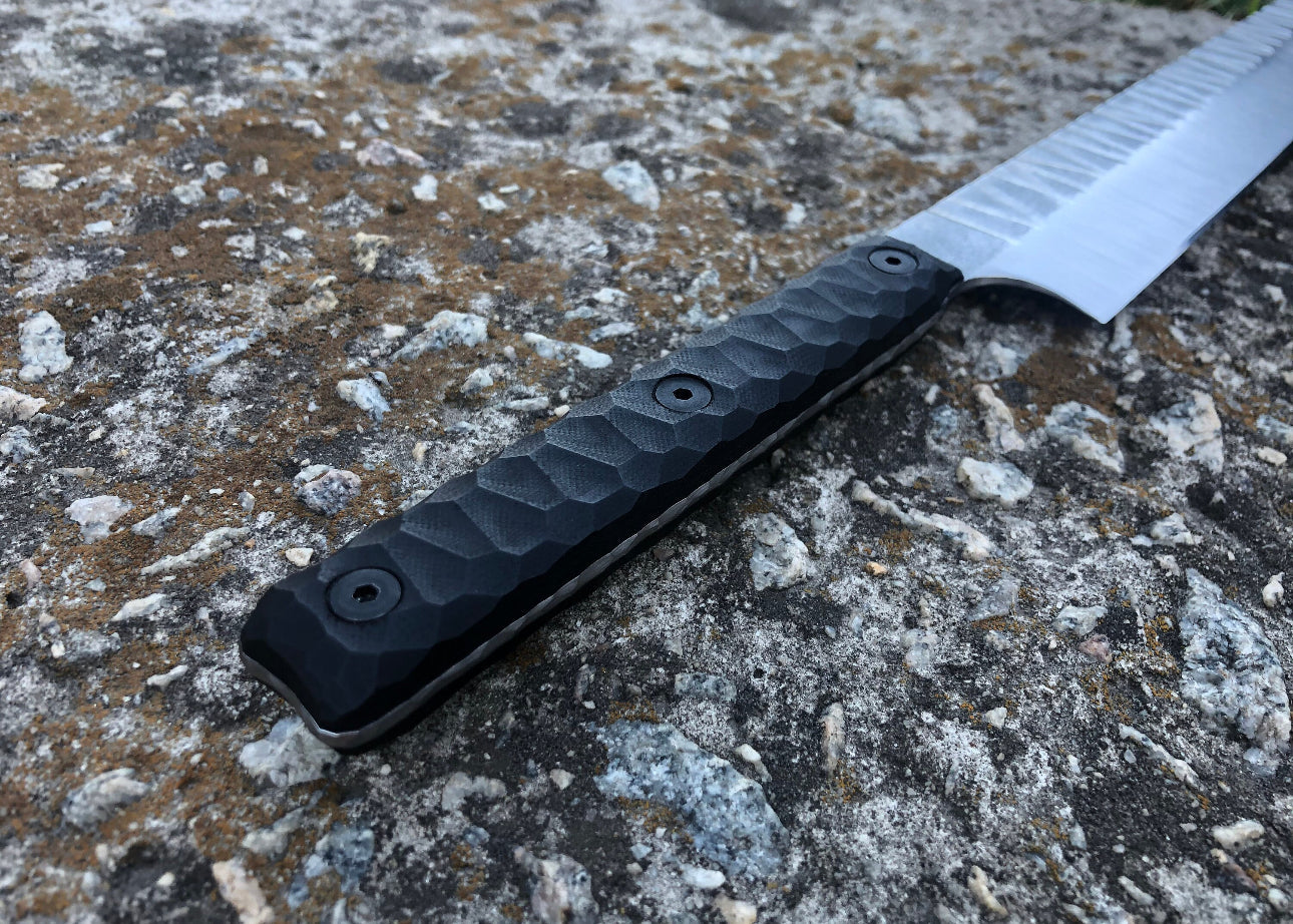 Japanese Yanagiba Sashimi Knife – Hammer Forged Blade with G10 Handle Unique Blades Runner