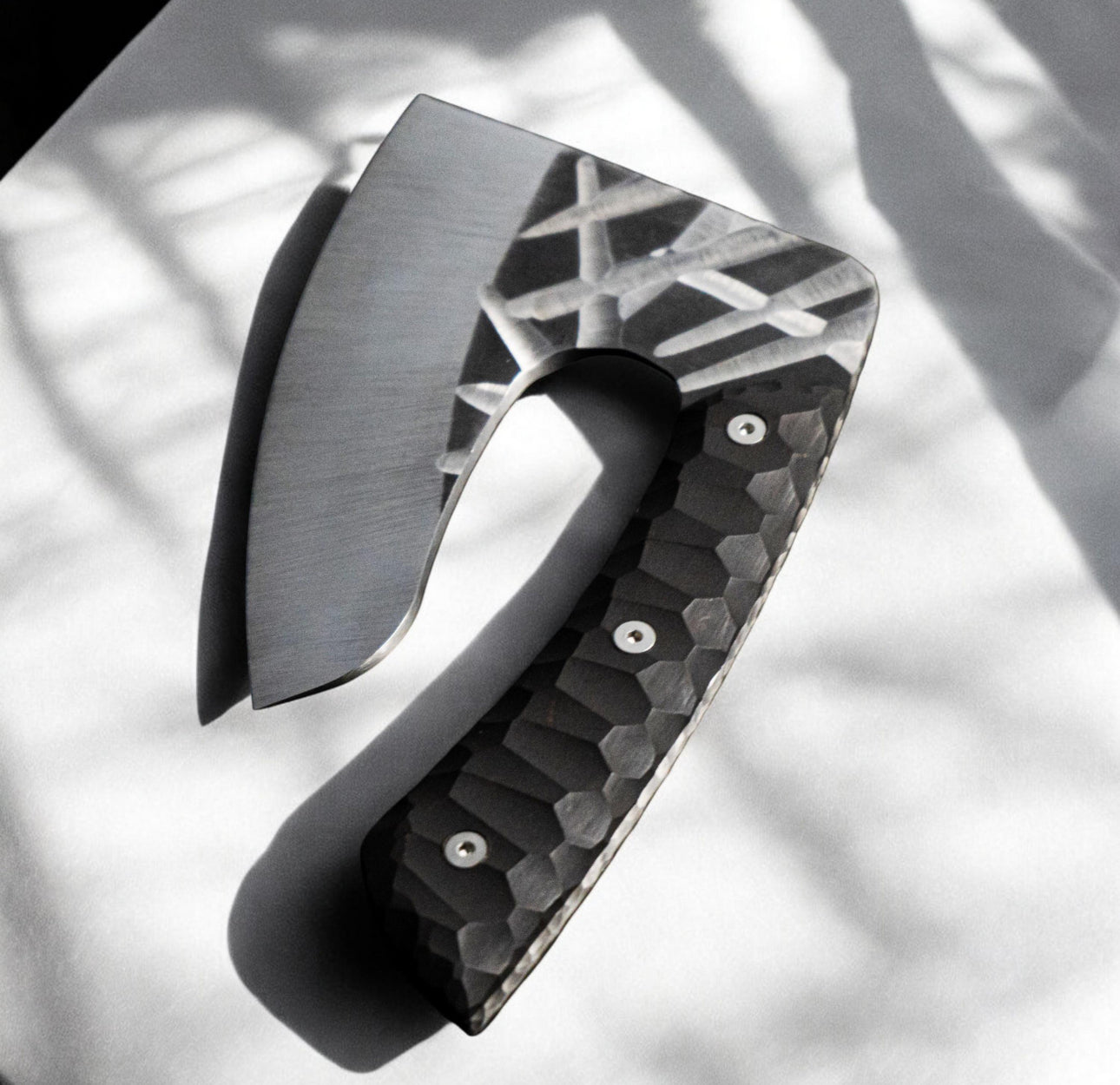 Custom Ulu Style Cleaver – Etched Steel Blade with G10 Hex Handle Unique Blades Runner