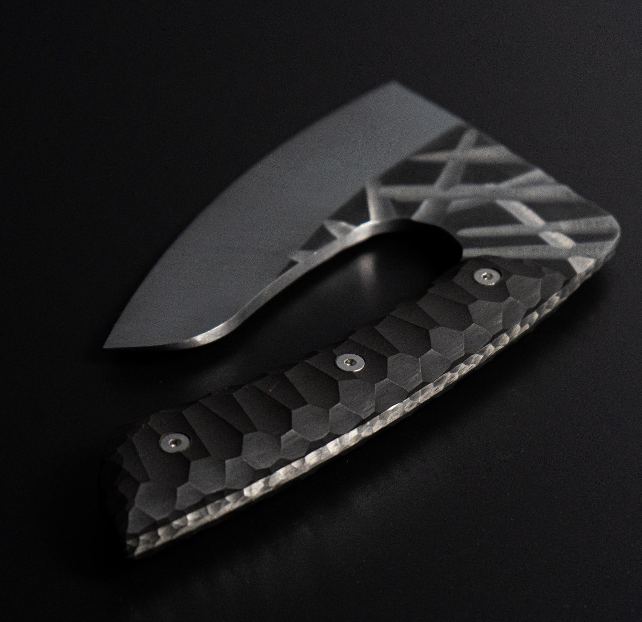 Custom Ulu Style Cleaver – Etched Steel Blade with G10 Hex Handle Unique Blades Runner