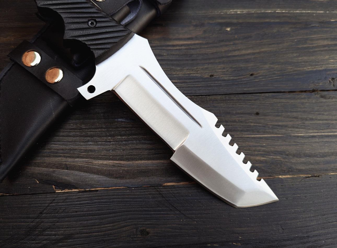 Huntsman Knife - Game Knife Replica With Leather Sheath Unique Blades Runner