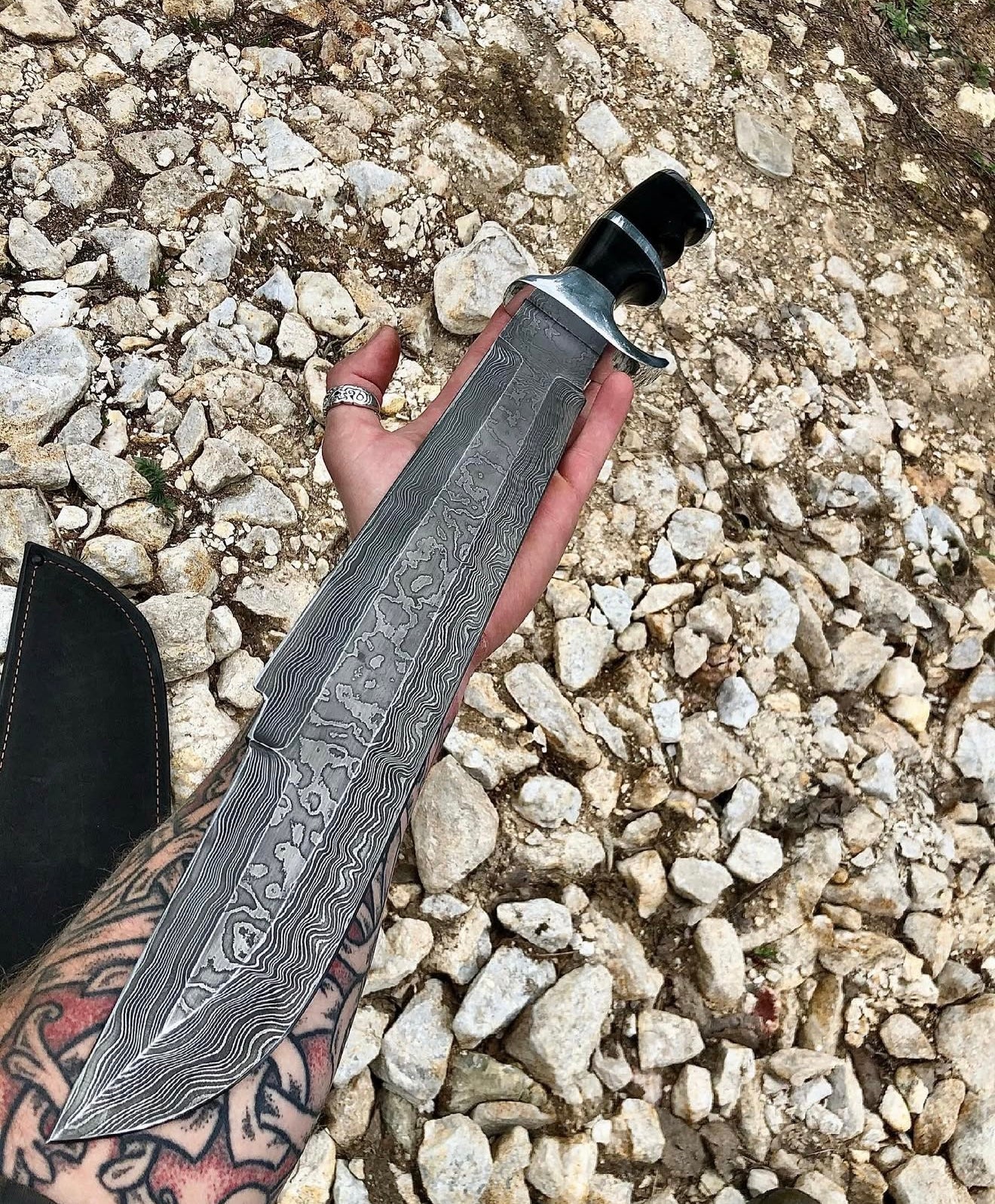 Predator Bowie Knife | Custom Handmade Damascus Steel with Leather Sheath Unique Blades Runner