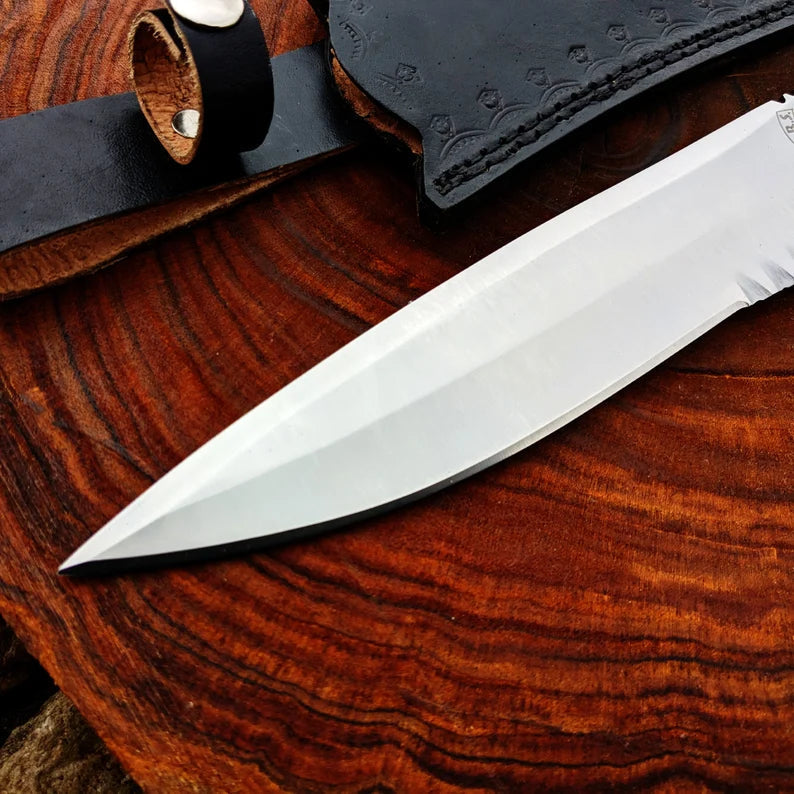 Resident Evil 4 Knife For Sale | Handmade Bowie Blade with Leather Sheath Unique Blades Runner
