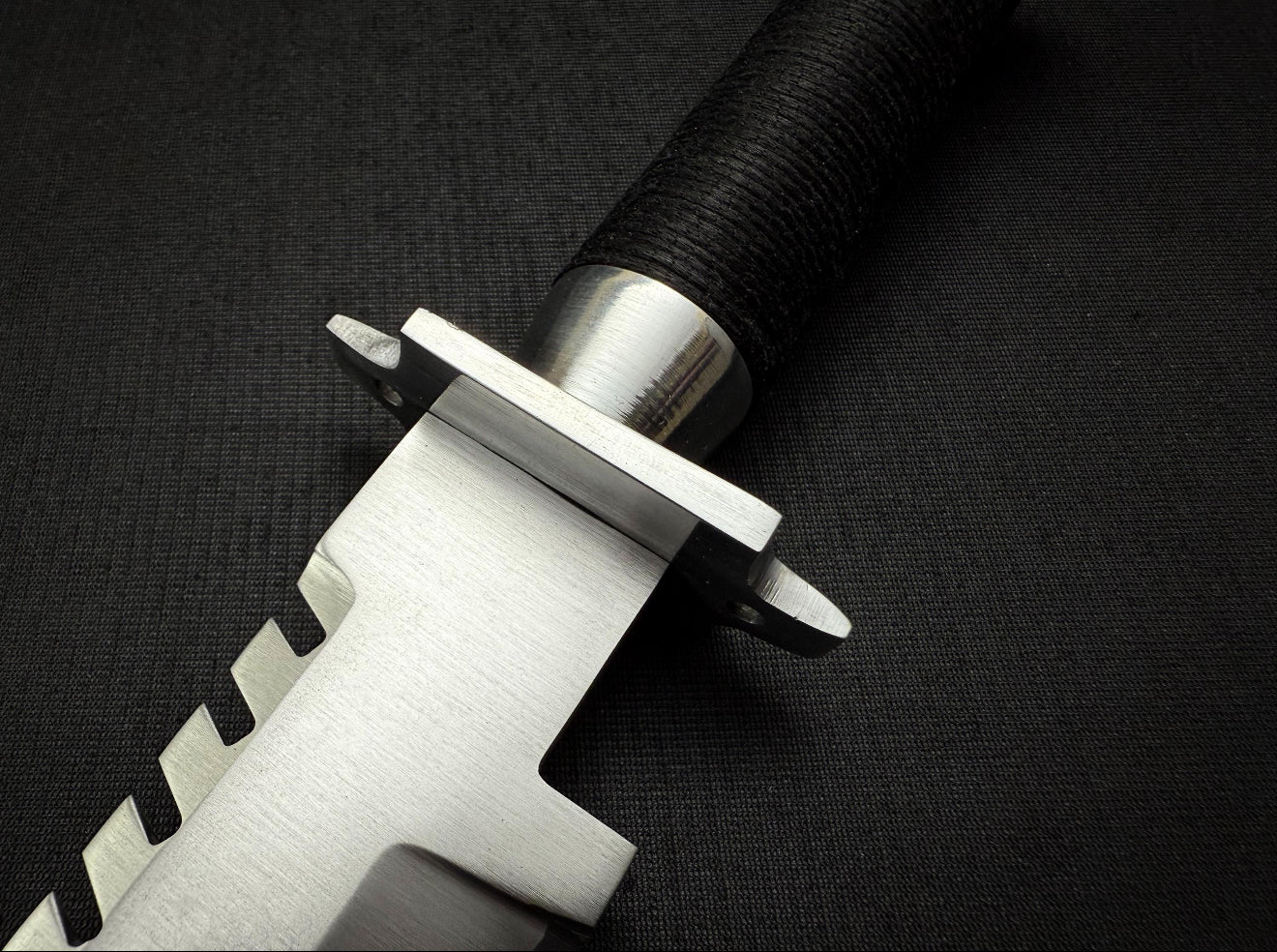 Commando Knife For Sale - Movie Replica Knife With D2 Tool Steel Blade Unique Blades Runner