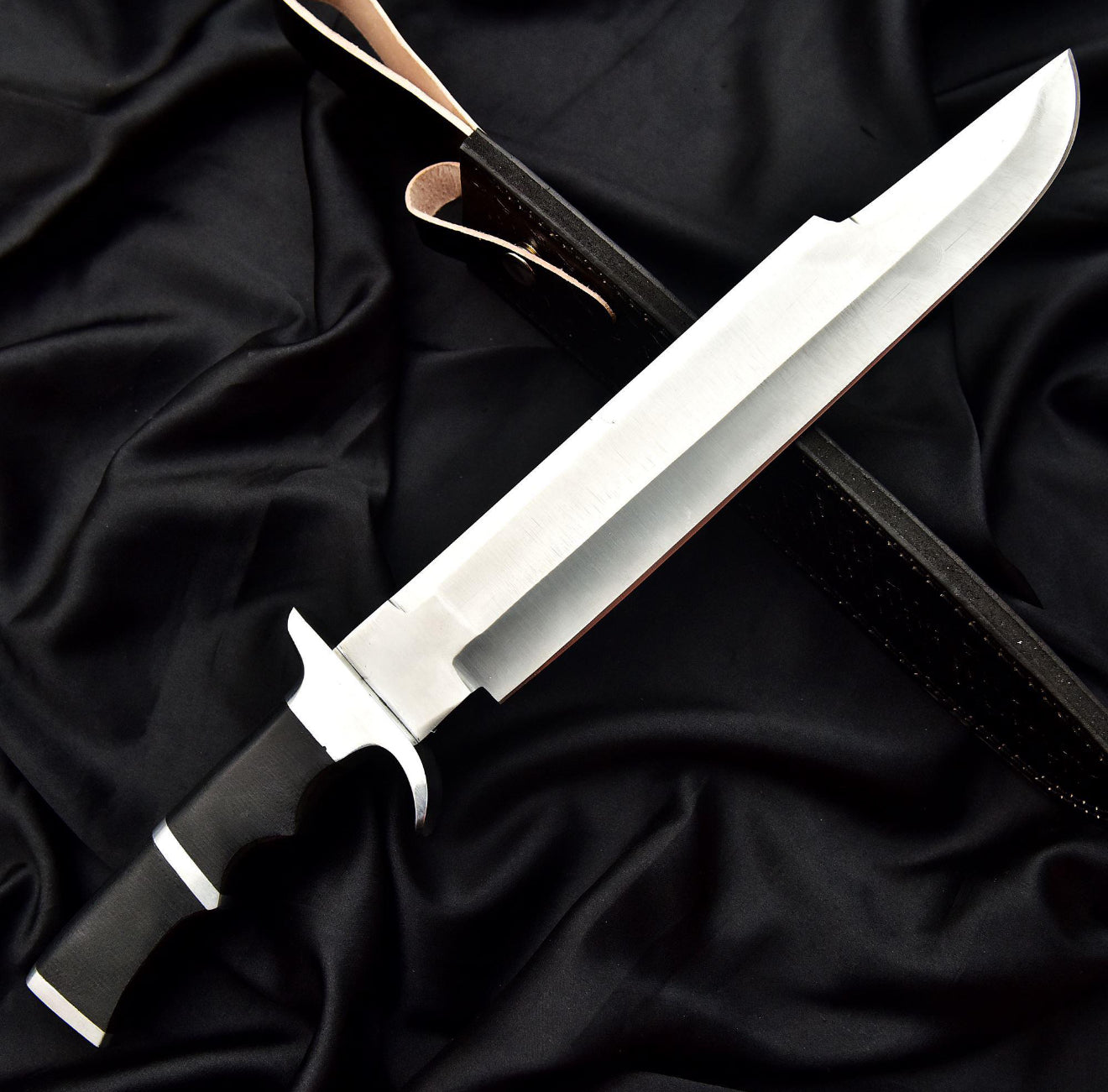Arnold Schwarzenegger Predator Knife | Handmade Bowie Style Knife with Leather Sheath Unique Blades Runner