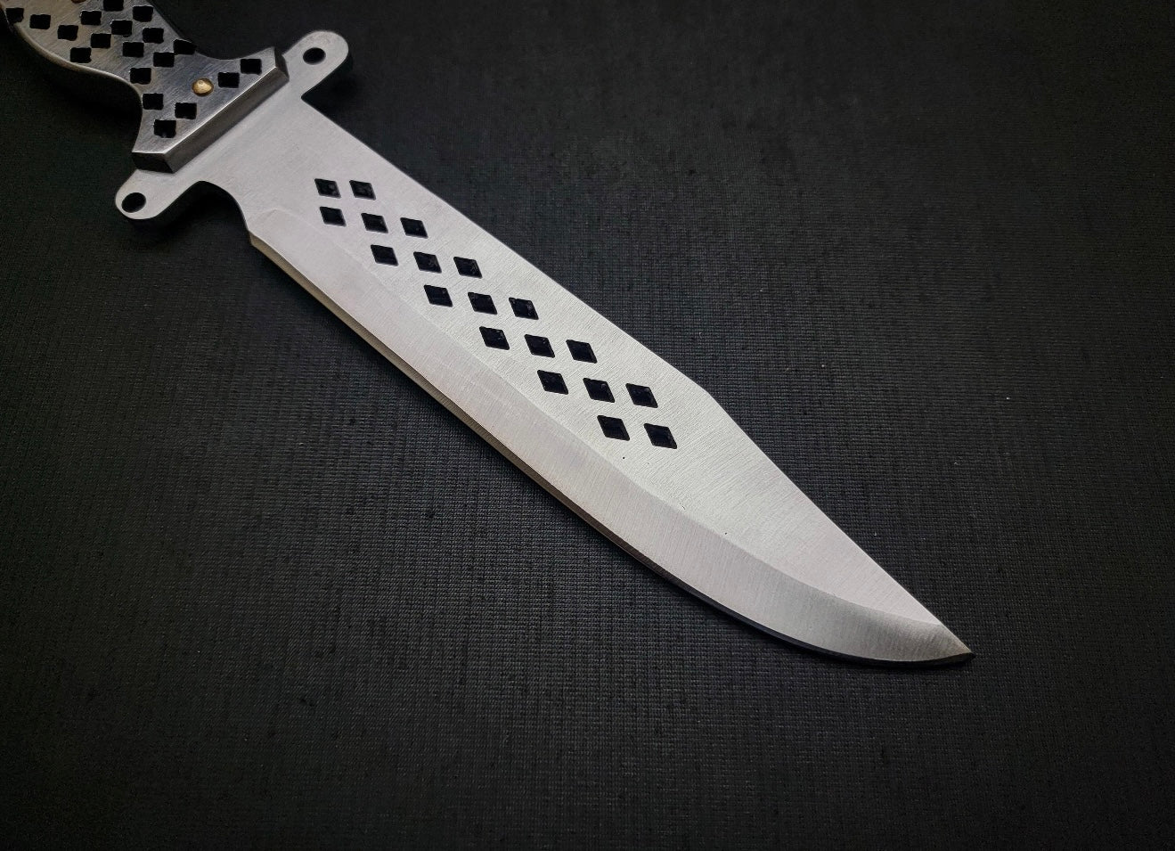 The Walking Dead Daryl Dixon Knife - Diamond Knife Replica with Sheath Unique Blades Runner
