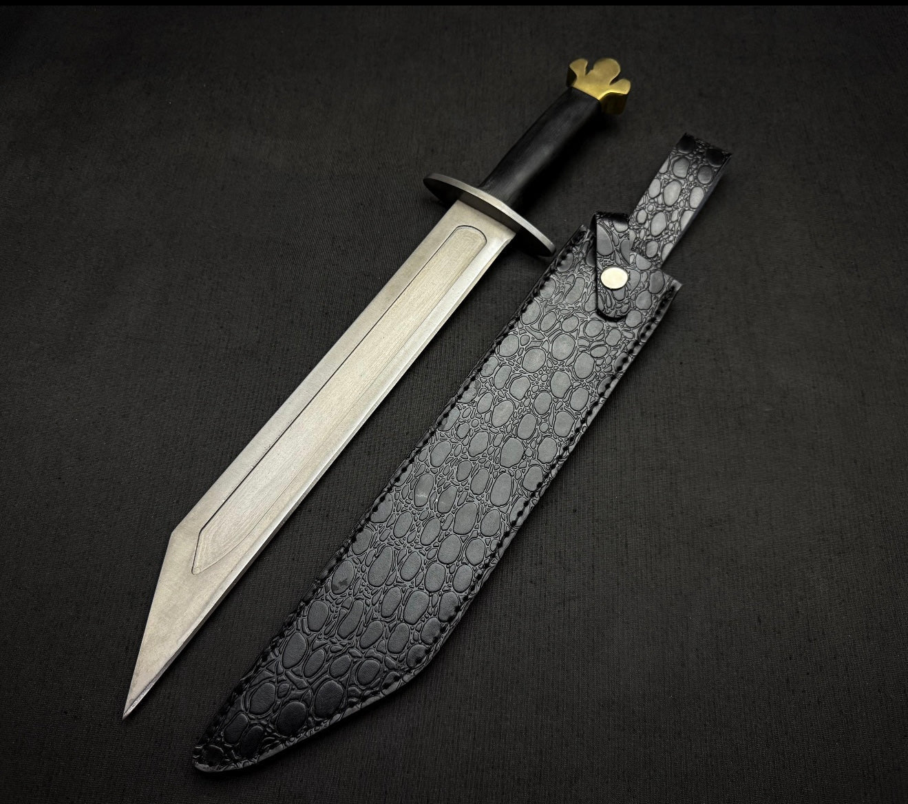 Uhtred Knife Replica with Leather Sheath – The Last Kingdom Unique Blades Runner