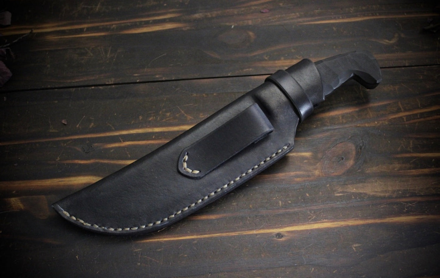 Black Forged Survival Knife – Handmade Tactical Blade with Leather Sheath Unique Blades Runner
