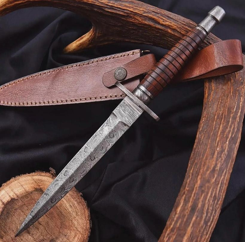 Fairbairn Sykes Commando Knife with Damascus Blade & Leather Sheath Unique Blades Runner