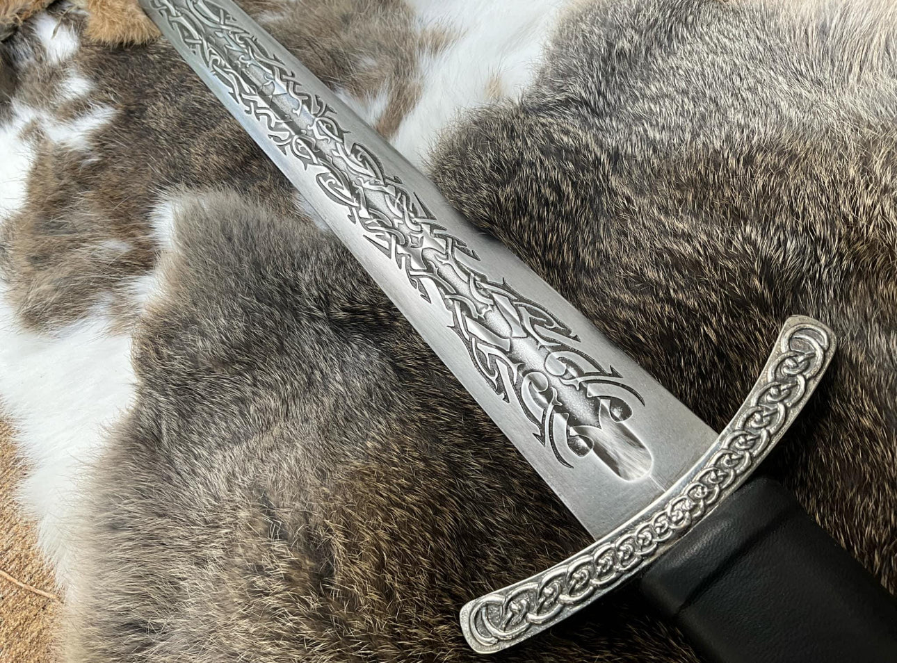 Celtic Knot Viking Sword | High Carbon Steel Custom Engraved Sword Unique Blades Runner