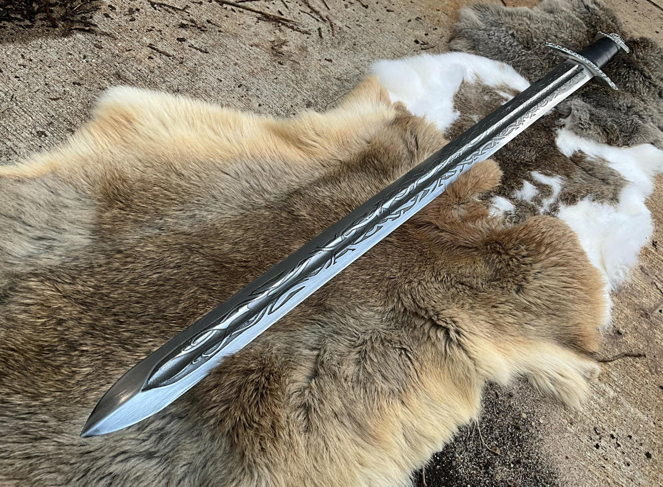 Celtic Knot Viking Sword | High Carbon Steel Custom Engraved Sword Unique Blades Runner