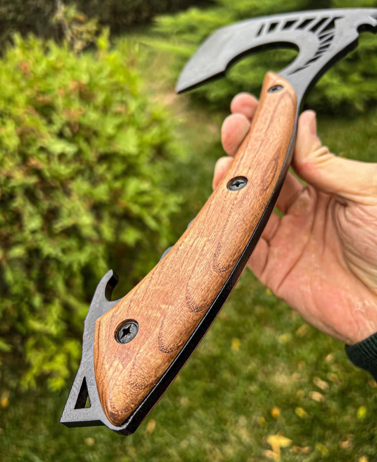 UBR Hand Forged Viking Tactical Axe | Carbon Steel Blade | Collectible Tool Unique Blades Runner