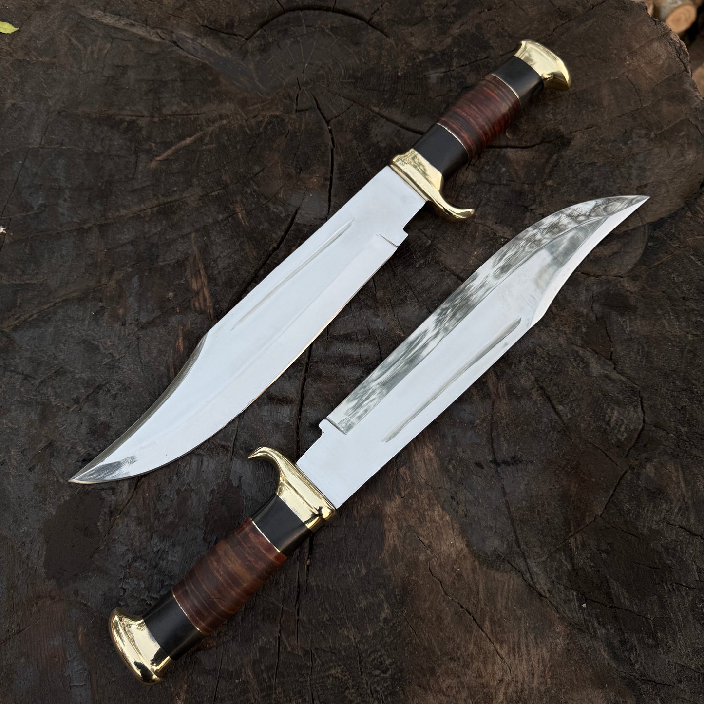 Set of 2 Crocodile Dundee Knife - D2 Tool Steel With Stacked Leather Unique Blades Runner