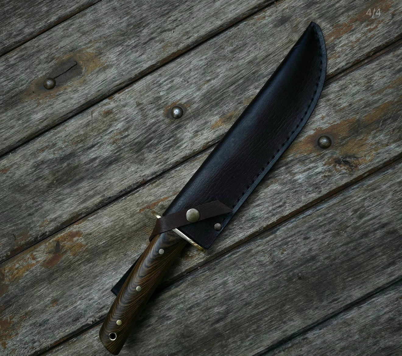 Classic Bowie Knife with Brass Guard | Hand Forged Outdoor Knife Unique Blades Runner