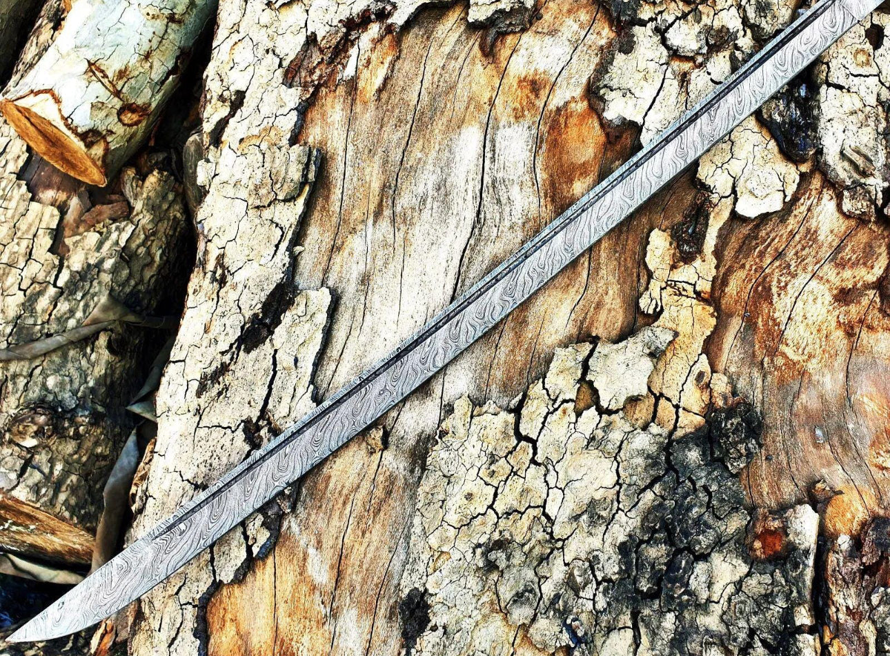 Handmade Damascus Steel Katana Sword with Wood Scabbard – Samurai Style Blade Unique Blades Runner
