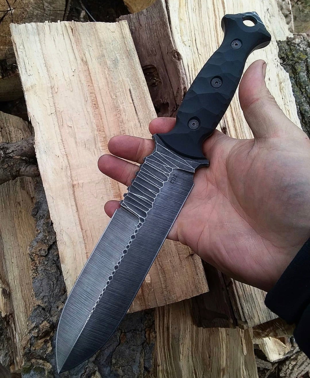 Patterned steel Bowie Knife with Micarta Handle – Forged Steel Gift Knife Unique Blades Runner