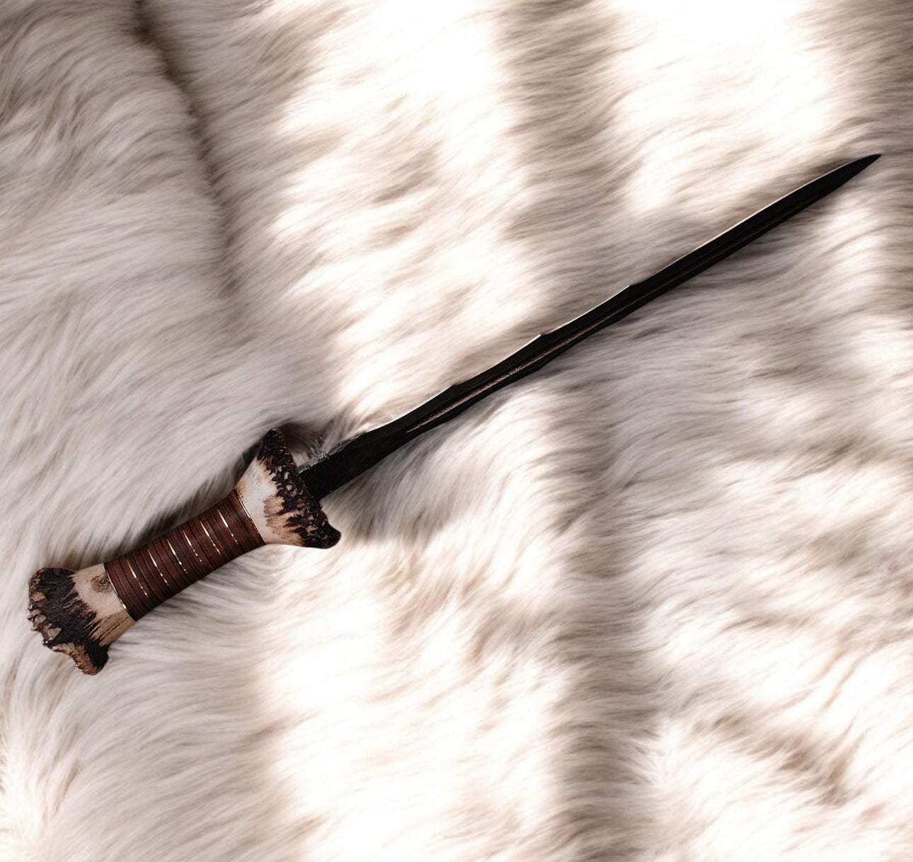Damascus Steel Viking Sword Custom Handmade with Stag Horn Handle Unique Blades Runner