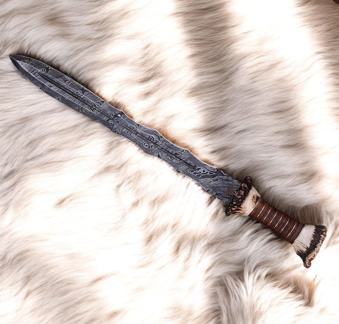 Damascus Steel Viking Sword Custom Handmade with Stag Horn Handle Unique Blades Runner