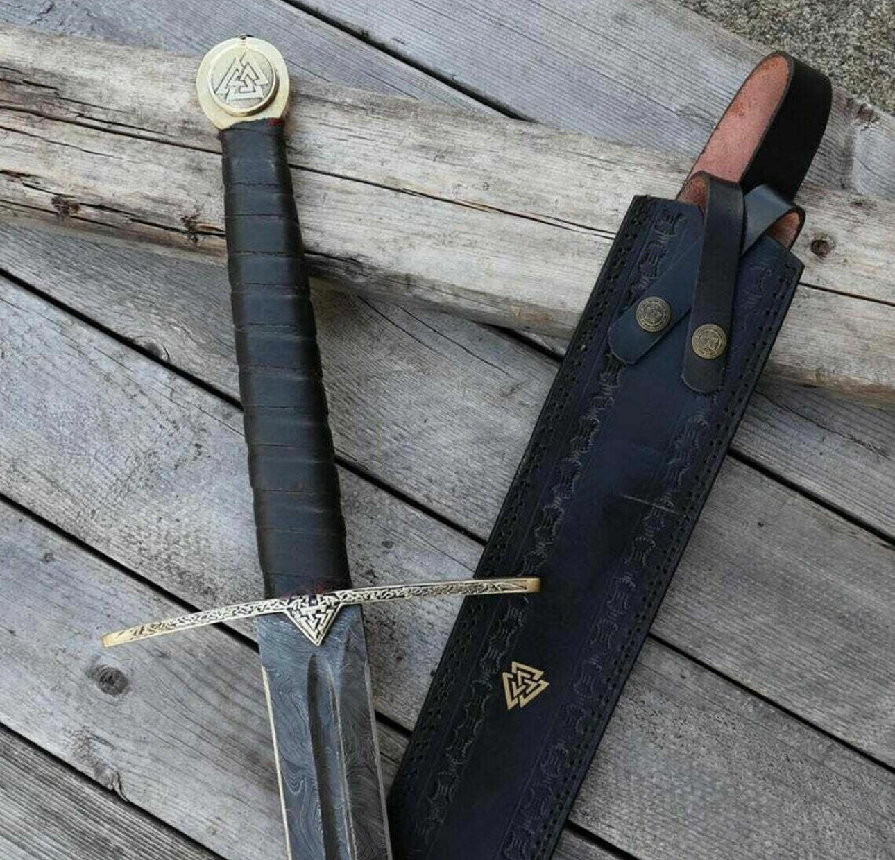 Custom Handmade Damascus Steel Medieval Longsword with Black Leather Sheath Unique Blades Runner