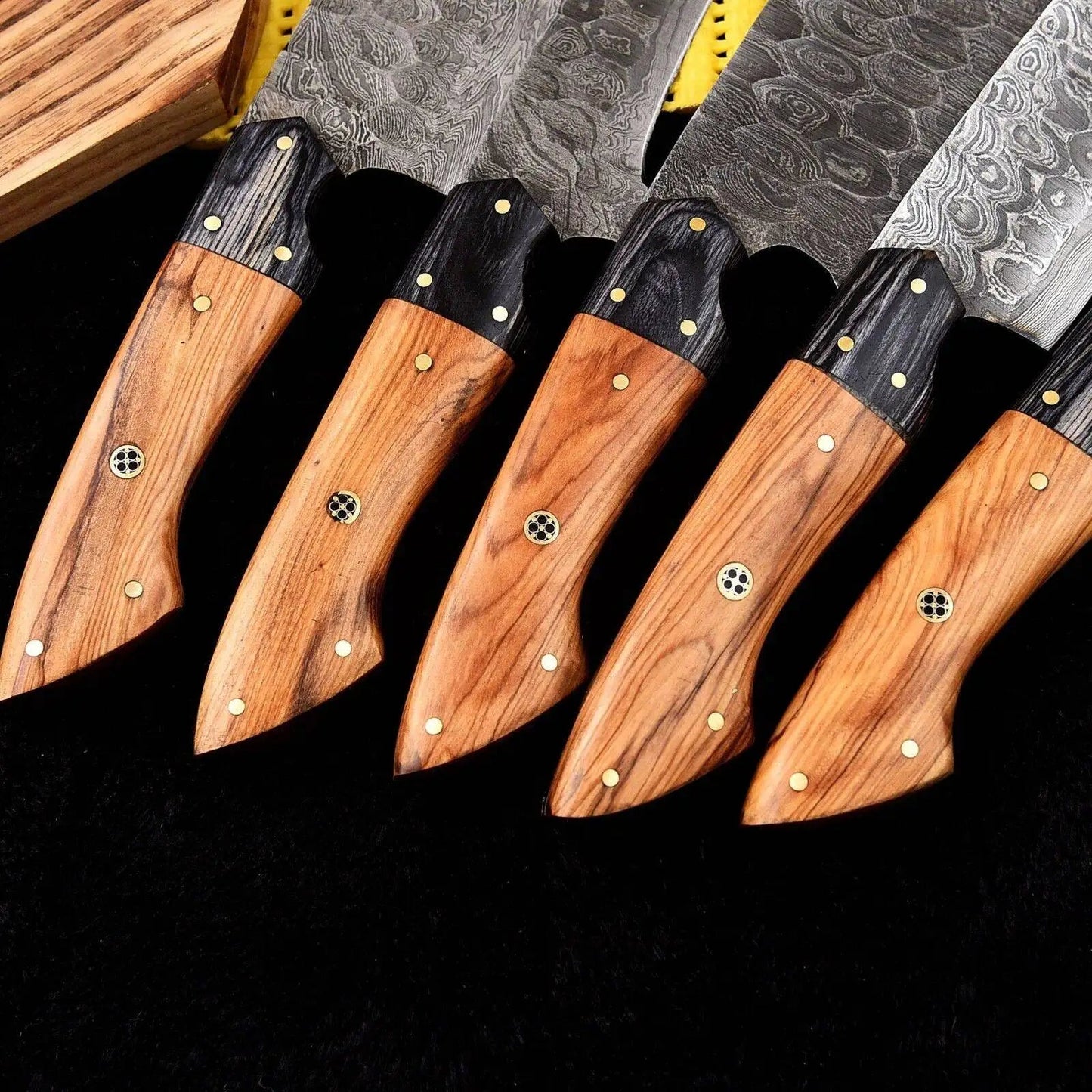 Handmade Damascus Steel Chef Knife Set with Olive Wood Handle – Full Tang Unique Blades Runner