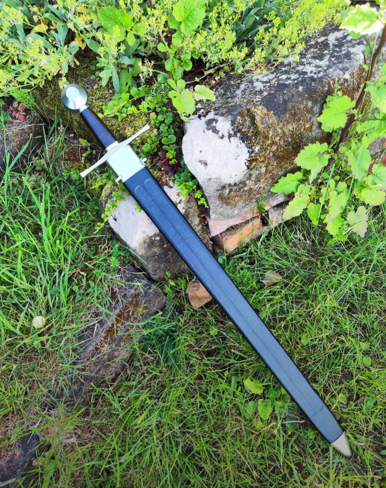 Ancient norse sword / Full Tang Norse Longsword / Double Fuller Blade Unique Blades Runner