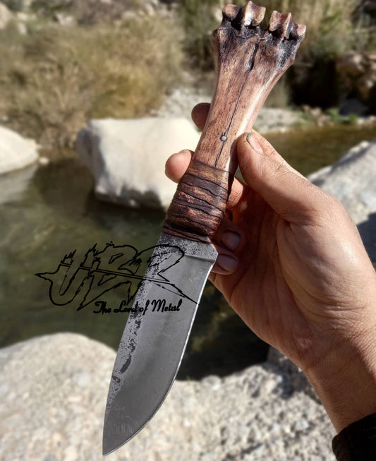 Custom Handmade Hunting Knife With Bone Handle Forged Steel Survival Knife Unique Blades Runner