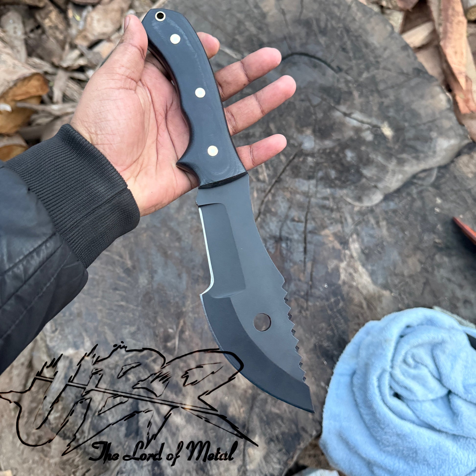 Tracker Knife – Full Tang Curved Blade with Black Micarta Handle Unique Blades Runner