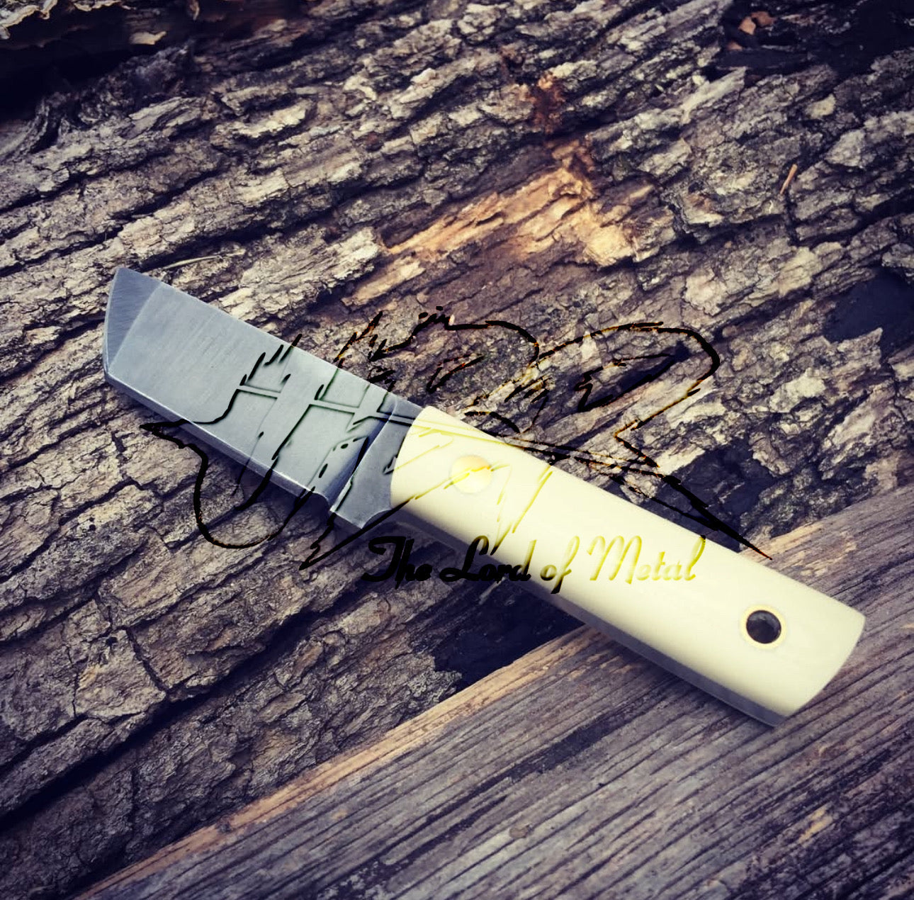 Custom Tanto Skinner Knife – Carbon Steel Blade, Camel Bone Handle Unique Blades Runner