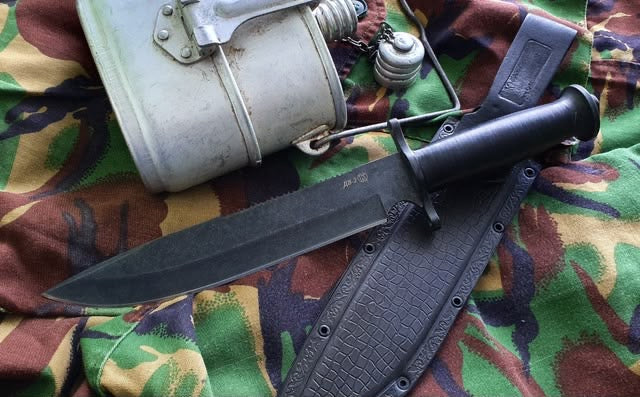 Set of 4 handmade knives with sheaths Unique Blades Runner