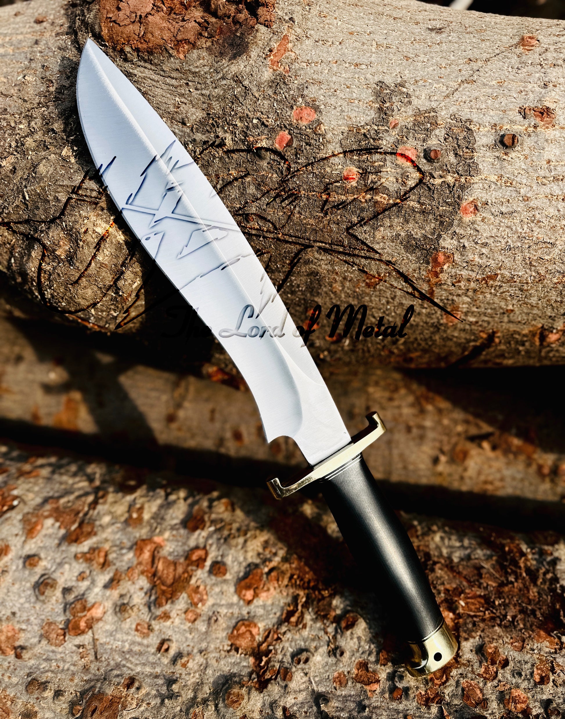 Sasquatch bowie Knife - Handmade D2 Tool Steel Hunting Bowie Knife with Leather Sheath Unique Blades Runner