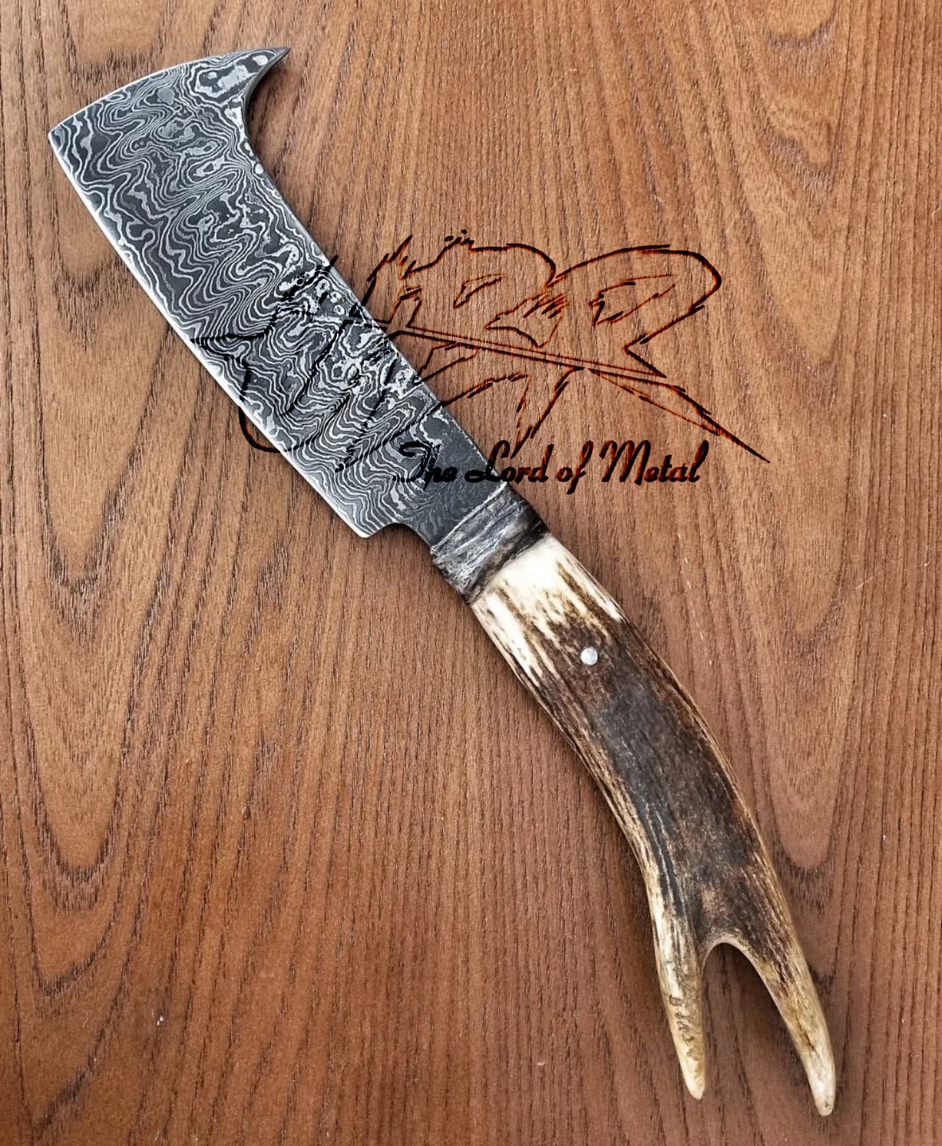 Handmade Damascus Cleaver Knife | Antler Handle Hunting Knife with Unique Blade Design Unique Blades Runner