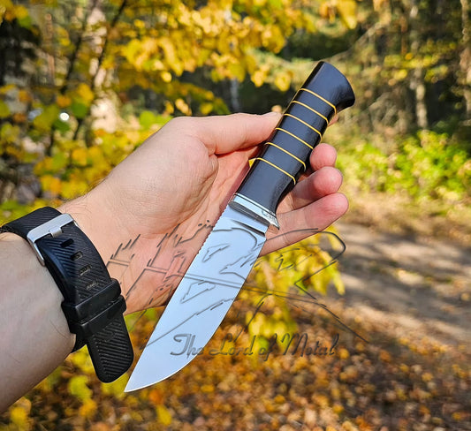 Classic Hunting Knife