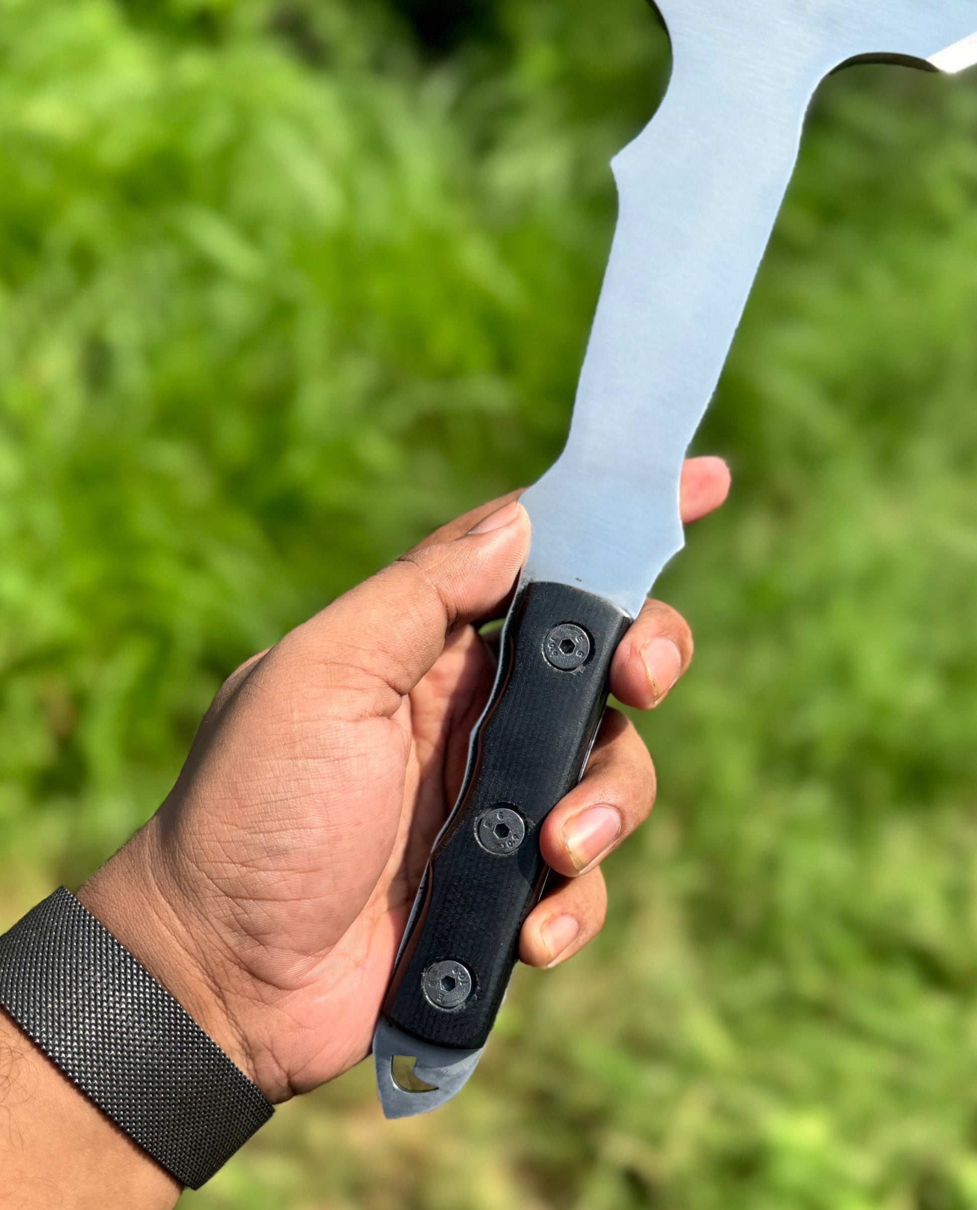 Throwing Axe – Full Tang High Carbon Steel Tactical Hatchet with Sheath Unique Blades Runner