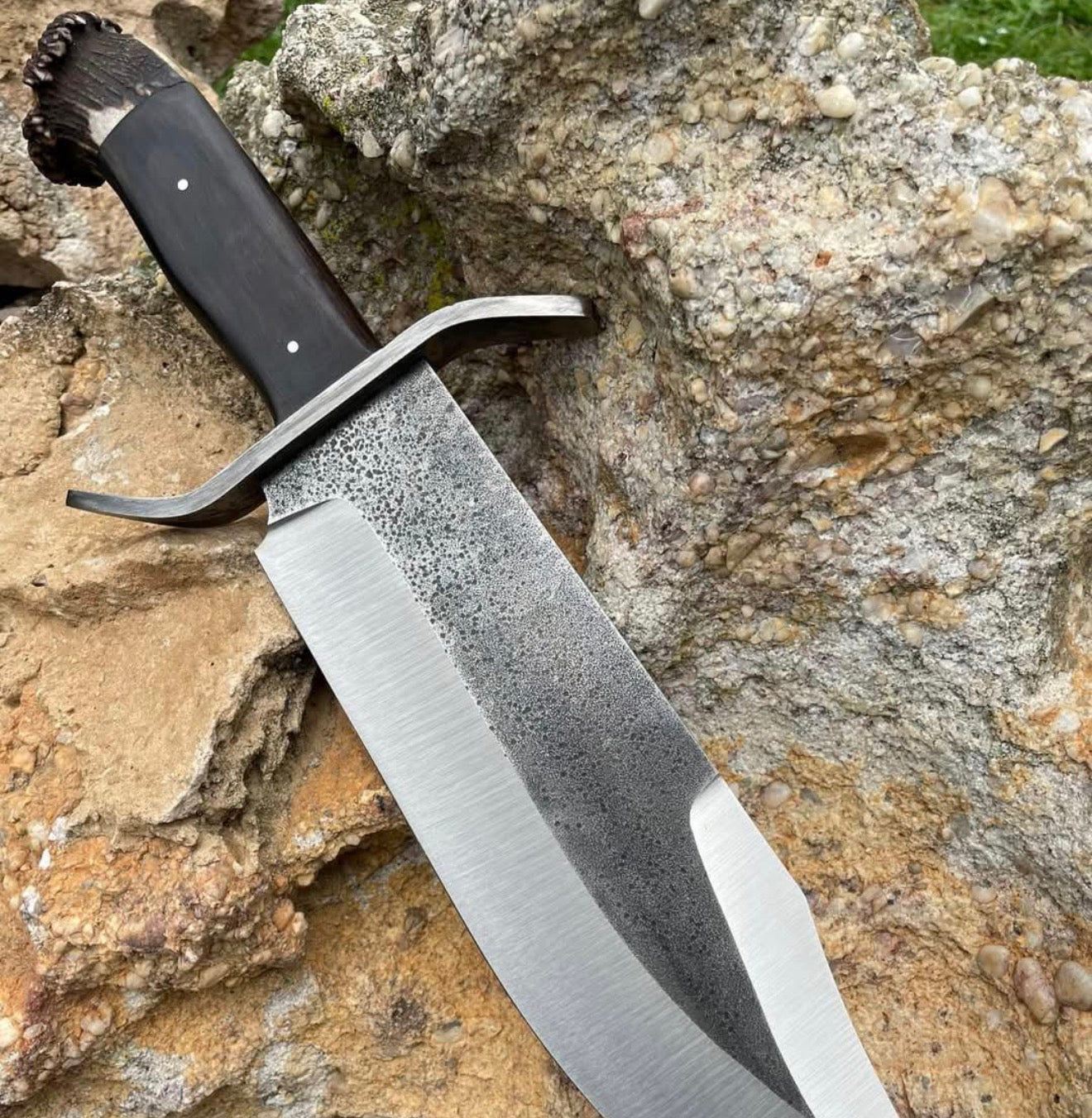 Big Bowie Knife High Carbon Steel Blade With Leather Sheath Unique Blades Runner