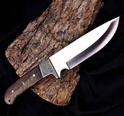 Lot of 25 Carbon Steel Hunting Knives | Handmade Wood Handle Knife Set Unique Blades Runner