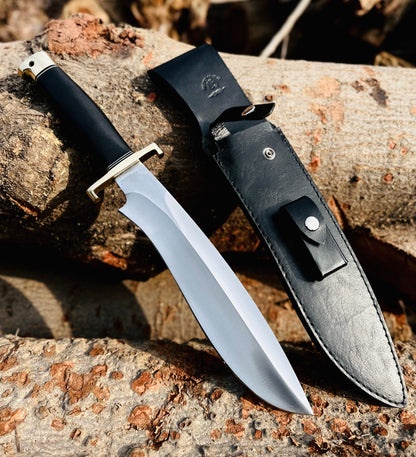 Sasquatch bowie Knife - D2 Tool Steel Hunting Bowie Knife with Leather Sheath Unique Blades Runner