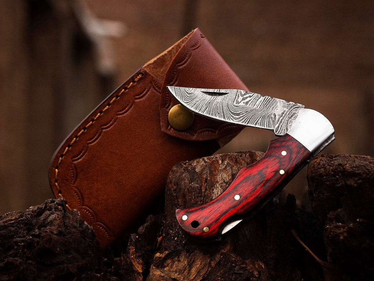 Damascus Folding Knife – Red Wood Handle Pocket Knife Unique Blades Runner