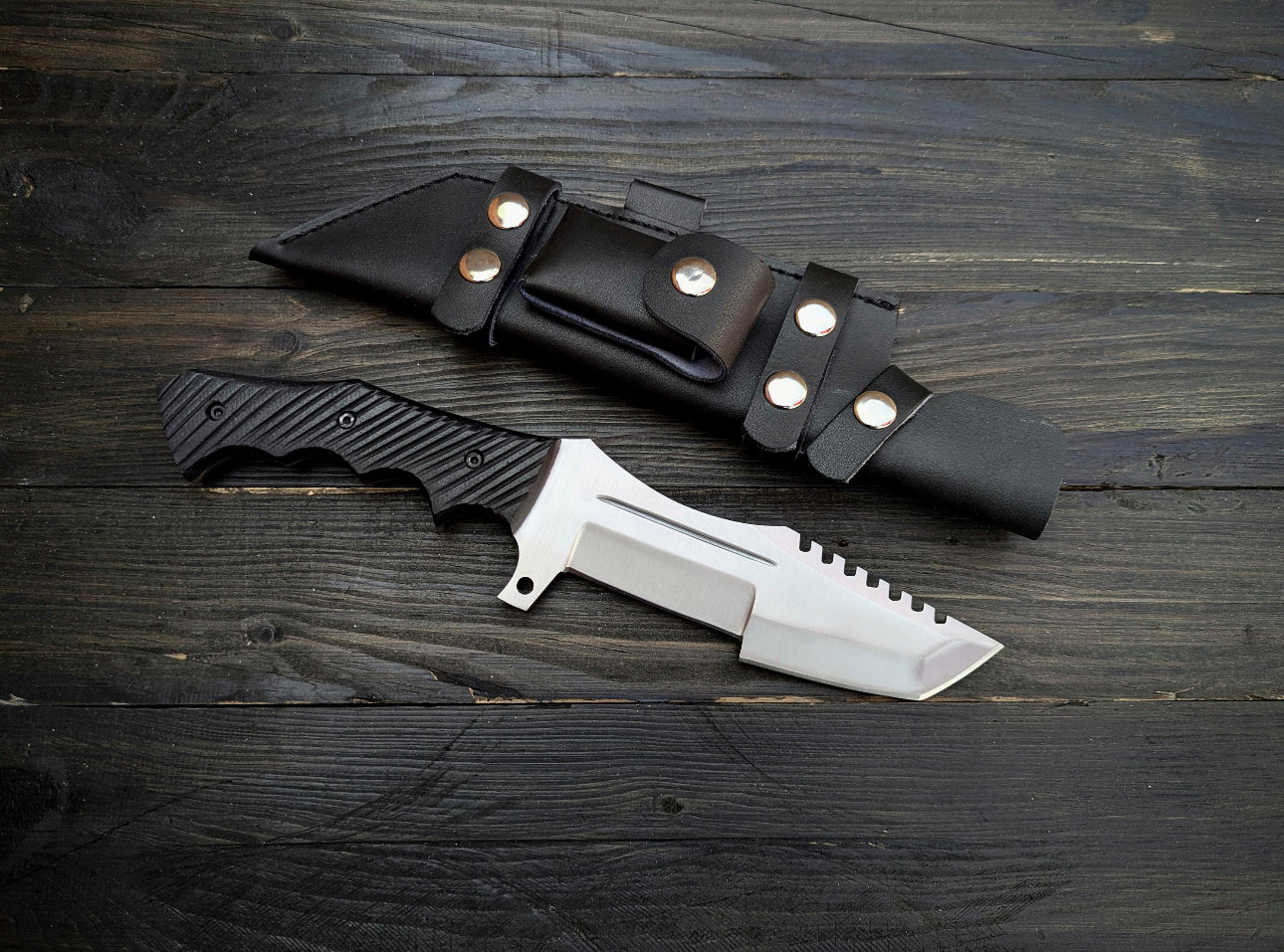 Huntsman Knife - Game Knife Replica With Leather Sheath Unique Blades Runner