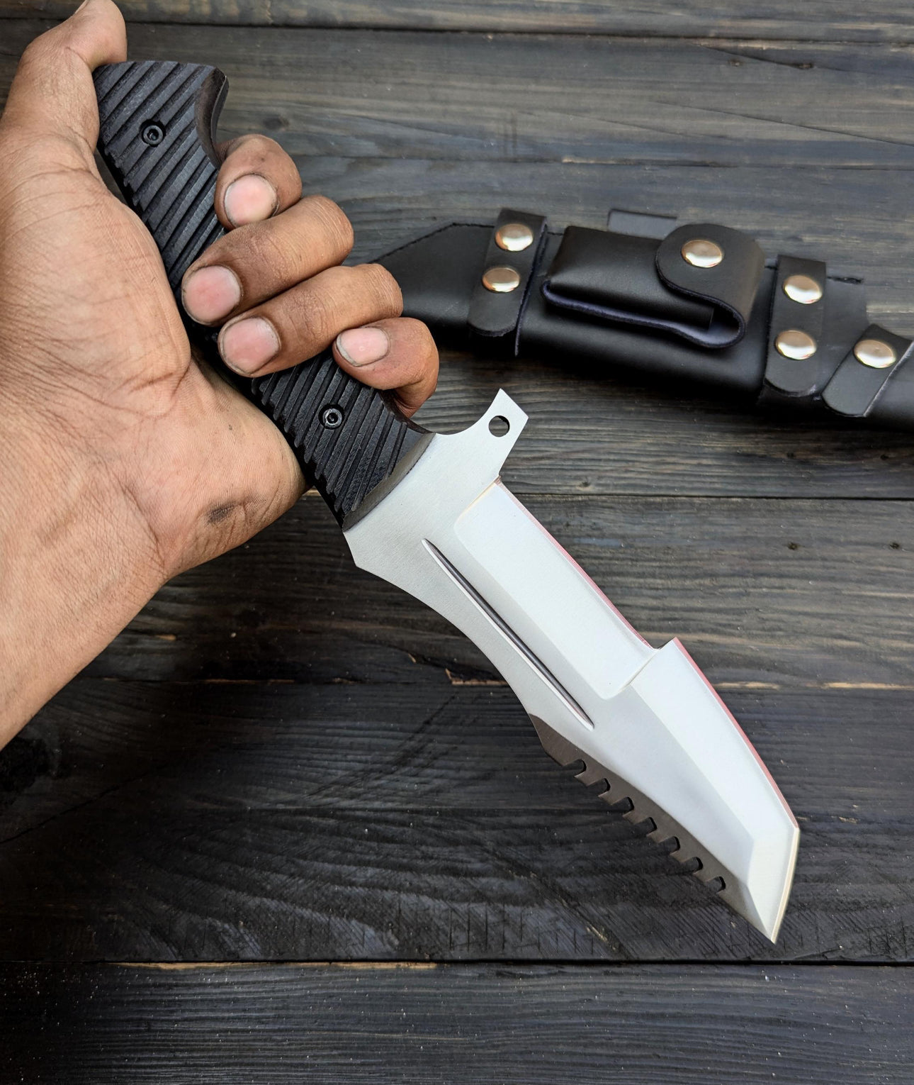 Huntsman Knife - Game Knife Replica With Leather Sheath Unique Blades Runner