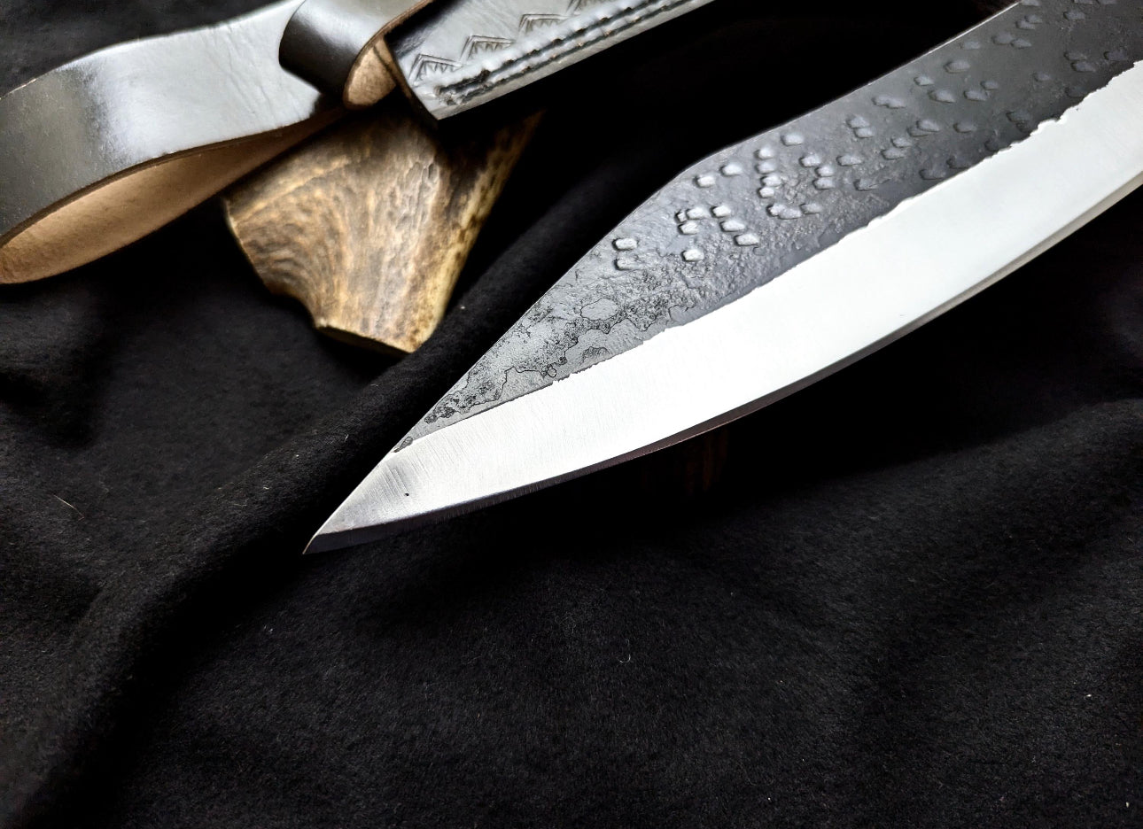 Game OF Thrones Knife - Carbon Steel Blade With Leather Sheath Unique Blades Runner