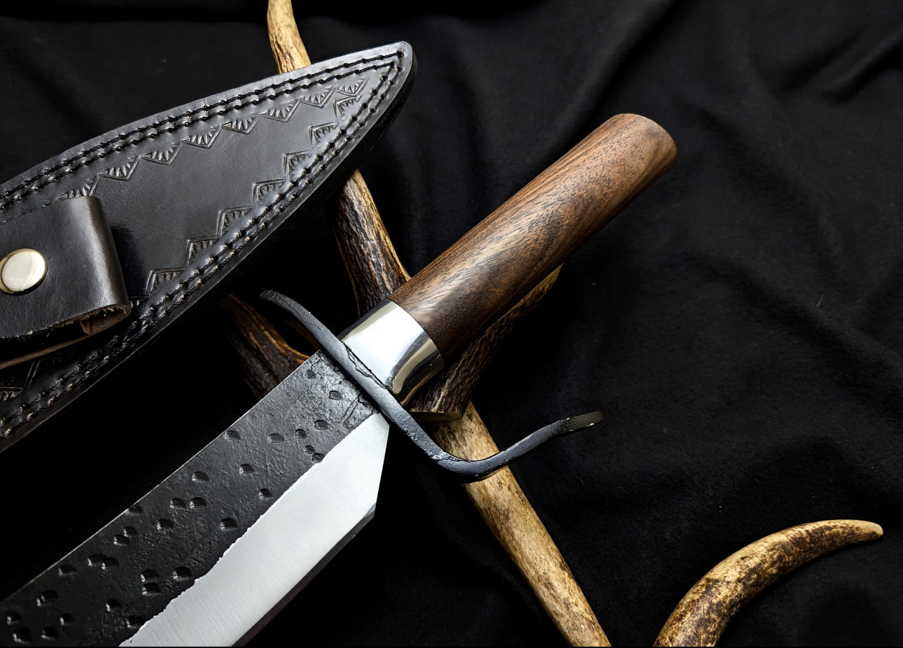 Game OF Thrones Knife - Carbon Steel Blade With Leather Sheath Unique Blades Runner