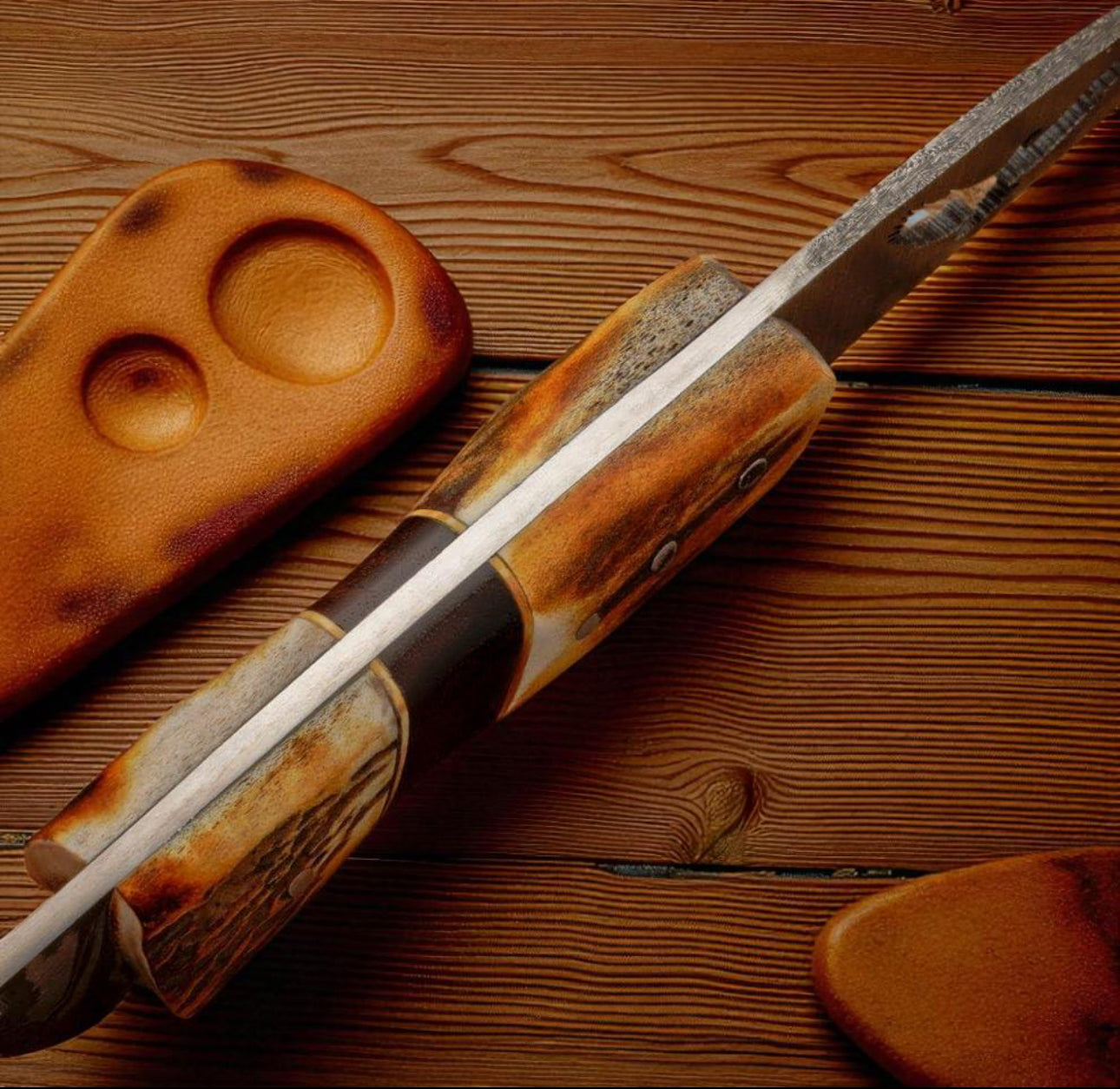 Damascus Hunting Knife with Stag Handle & Eagle Cutout Blade Unique Blades Runner