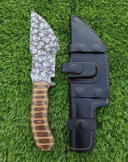 Custom Skull-Etched Tracker Knife with Textured Handle & Leather Sheath Unique Blades Runner