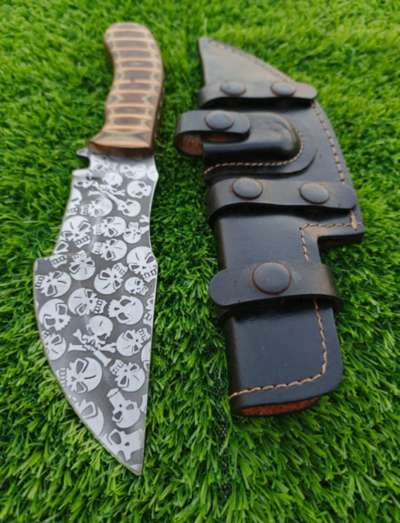Custom Skull-Etched Tracker Knife with Textured Handle & Leather Sheath Unique Blades Runner