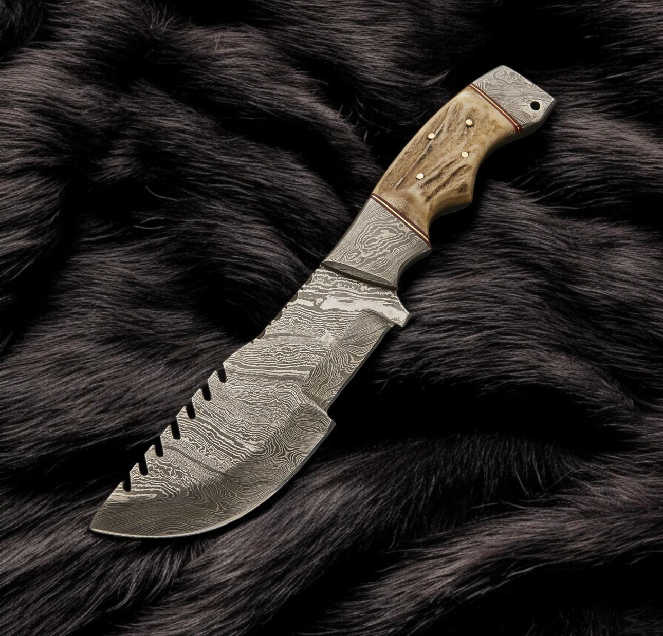 Handmade Damascus Tracker Knife with Stag Handle & Sawback Spine Unique Blades Runner