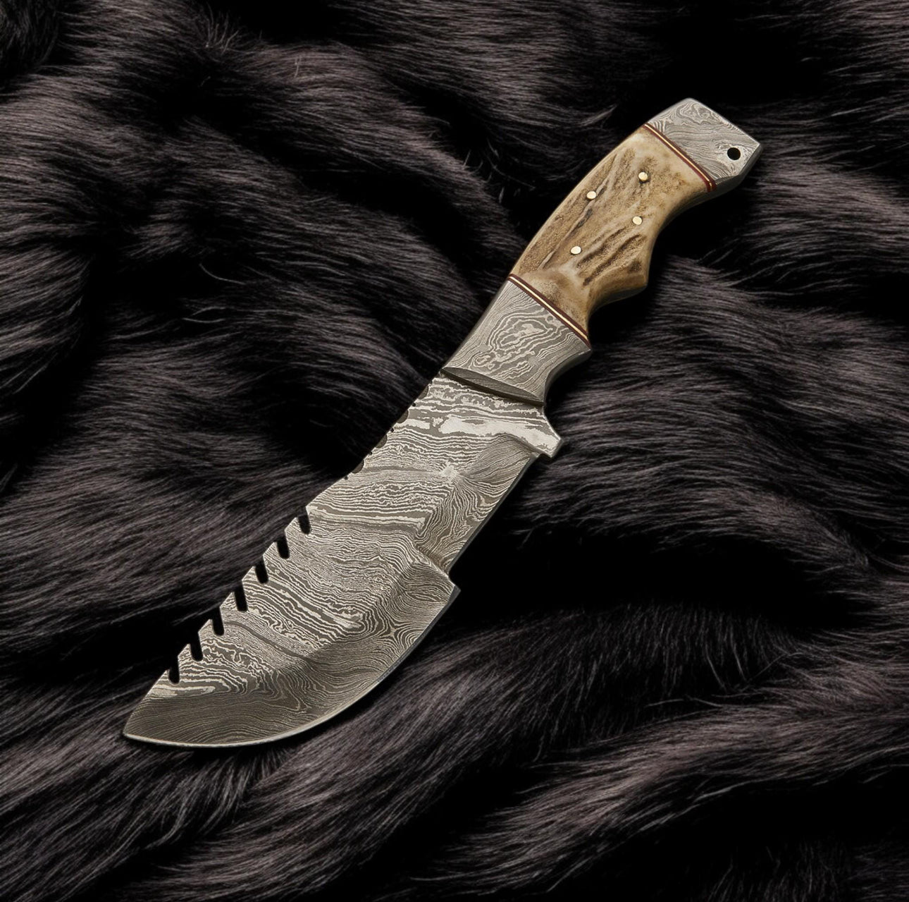 Handmade Damascus Tracker Knife with Stag Handle & Sawback Spine Unique Blades Runner